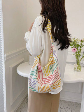 Bolsa de Tecido com Estampa Geométrica e Alças Trançadas