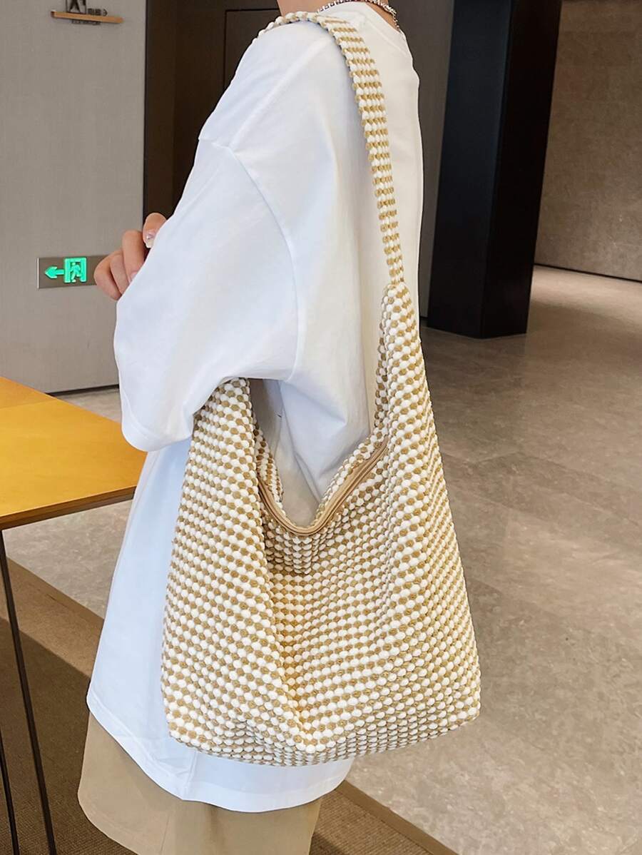 Bolsa de Tecido com Estampa Geométrica e Alças Trançadas