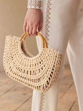 Bolsa Macramê com Alça de Madeira