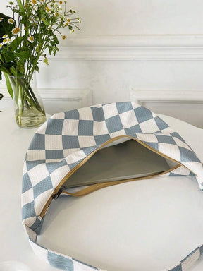 Bolsa de Tecido com Estampa Geométrica e Alças Trançadas